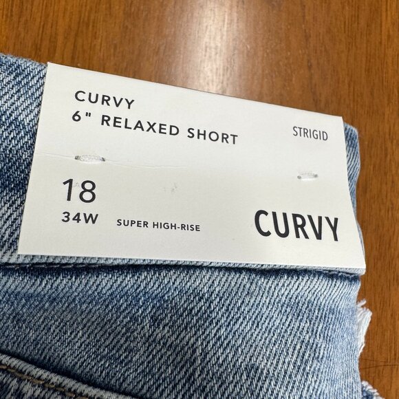 American Eagle 6" Strigid Curvy Ripped Super High-Waisted Relaxed Denim Short - Picture 5 of 5